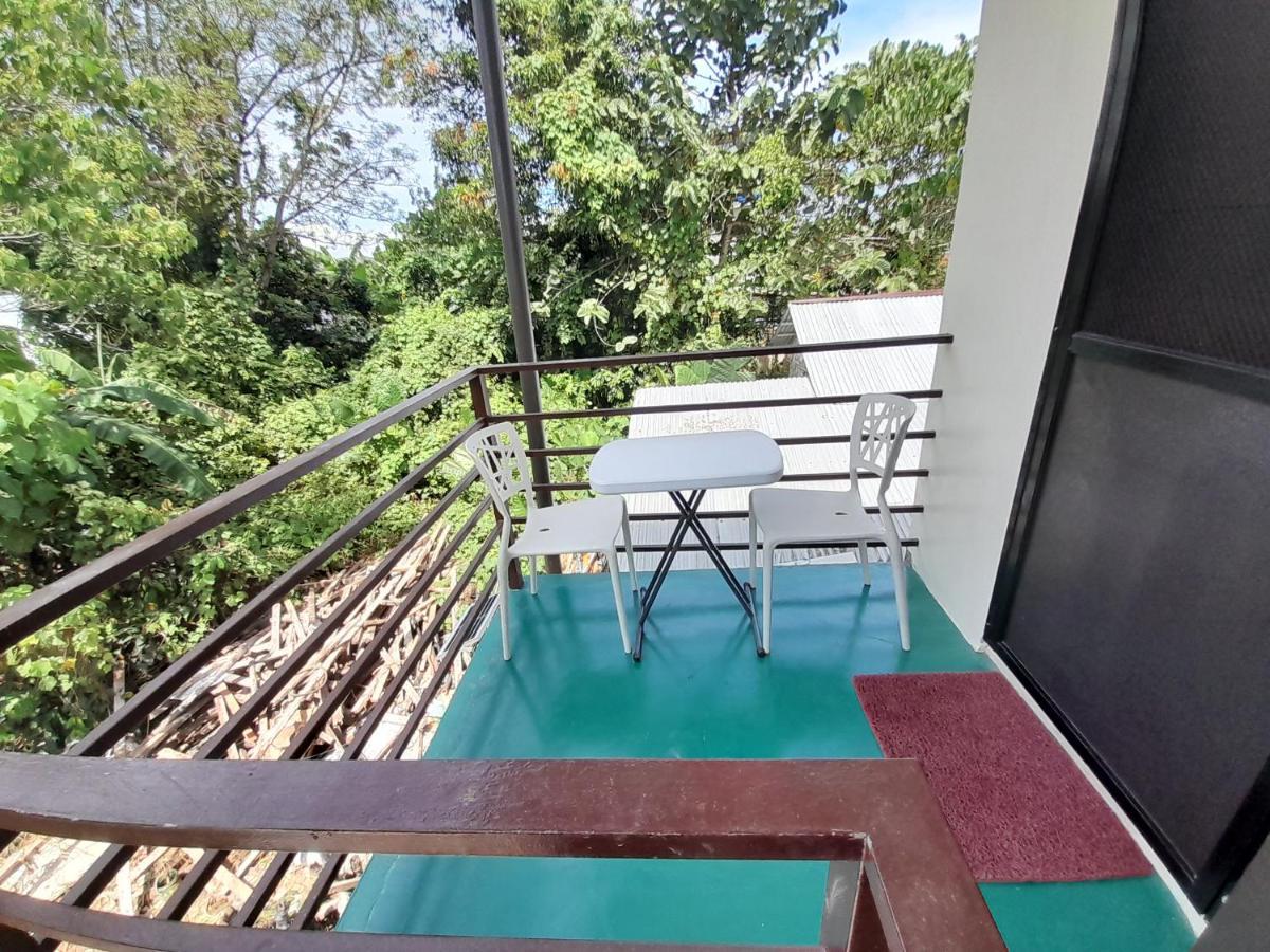Palawan Residence Puerto Princesa Екстер'єр фото
