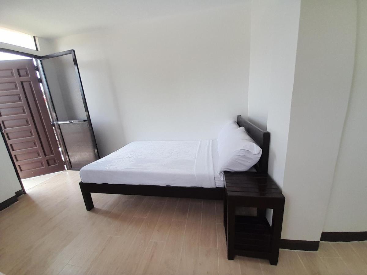 Palawan Residence Puerto Princesa Екстер'єр фото