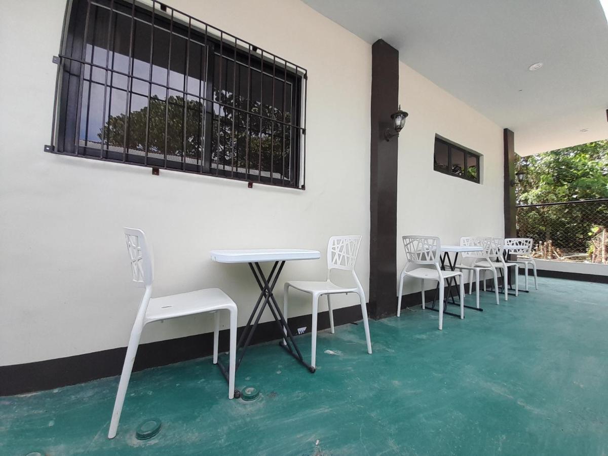 Palawan Residence Puerto Princesa Екстер'єр фото