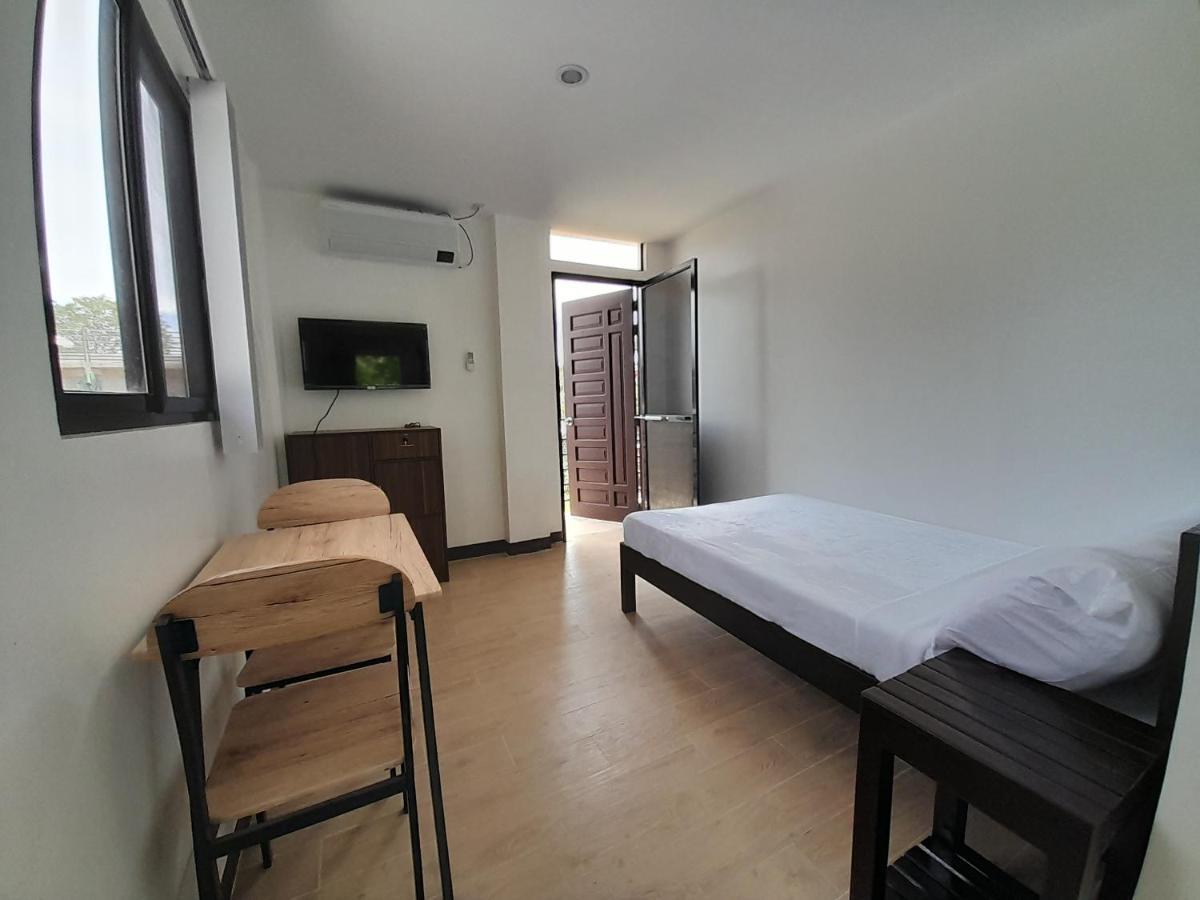 Palawan Residence Puerto Princesa Екстер'єр фото